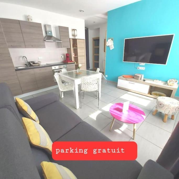 Gite Rdc 42M2 400 M Centre Ville 200 M Gare Tgv Parking Gratuit 250 Places Face Au Logement Arras Eksteriør billede